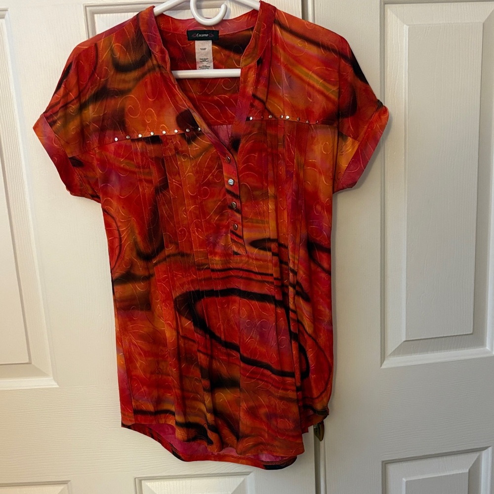 NWOT Cocomo Beautiful Multi-color Blouse Embellished w/Gold Studs & Buttons - M - Picture 3 of 17